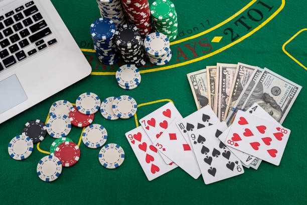 Live dealer at Medusa II blackjack table on tauge88